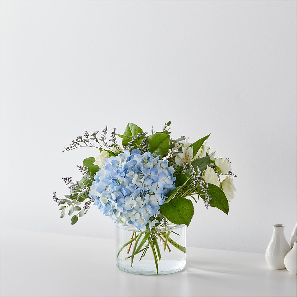 Coastal Blossom Bouquet – XOXO FLORALS & WINE, Newark OH