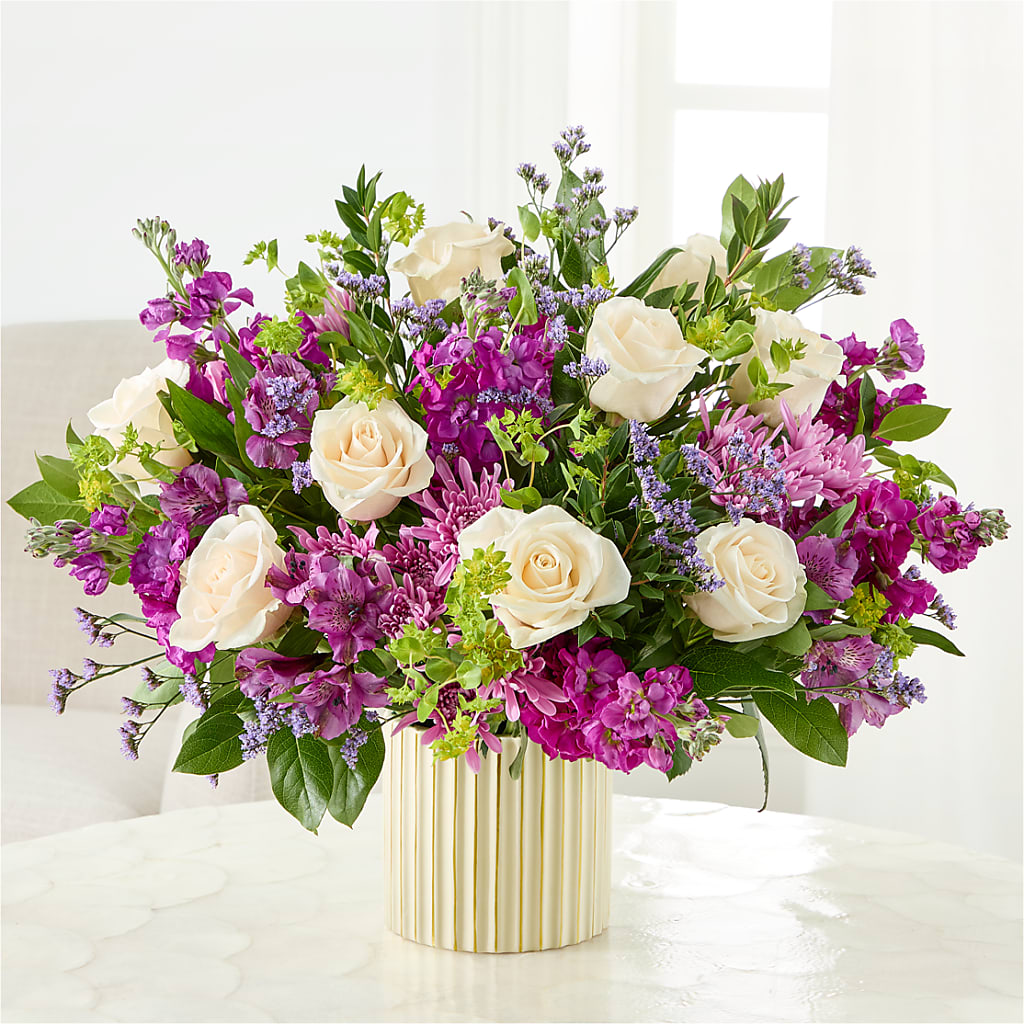 The Boutique Bouquet – XOXO FLORALS & WINE, Newark OH