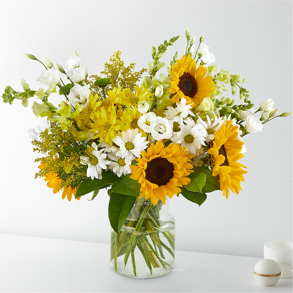 Hello Sunshine Bouquet – XOXO FLORALS & WINE, Newark OH