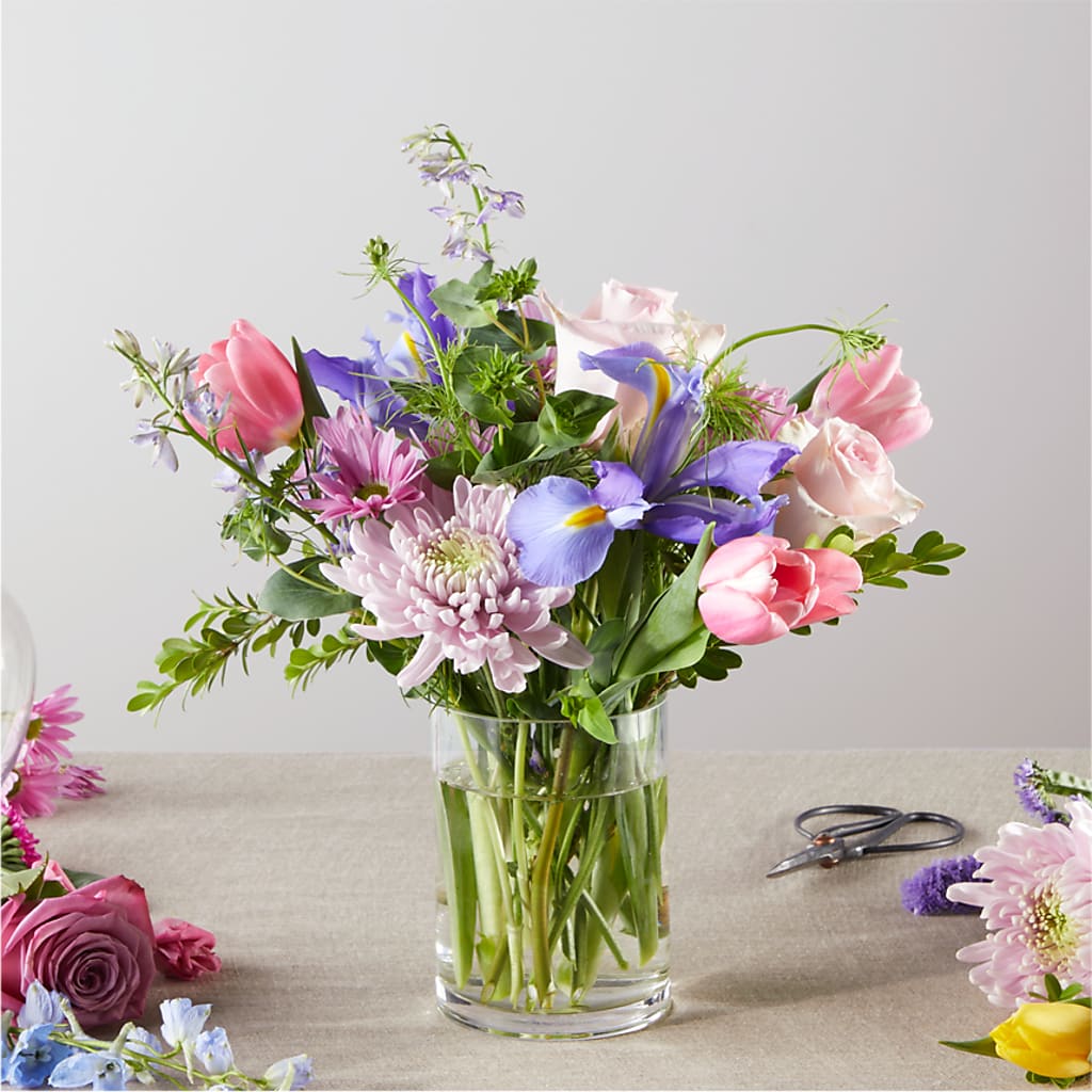 Pastel Tradition - A Florist Original – XOXO FLORALS & WINE, Newark OH