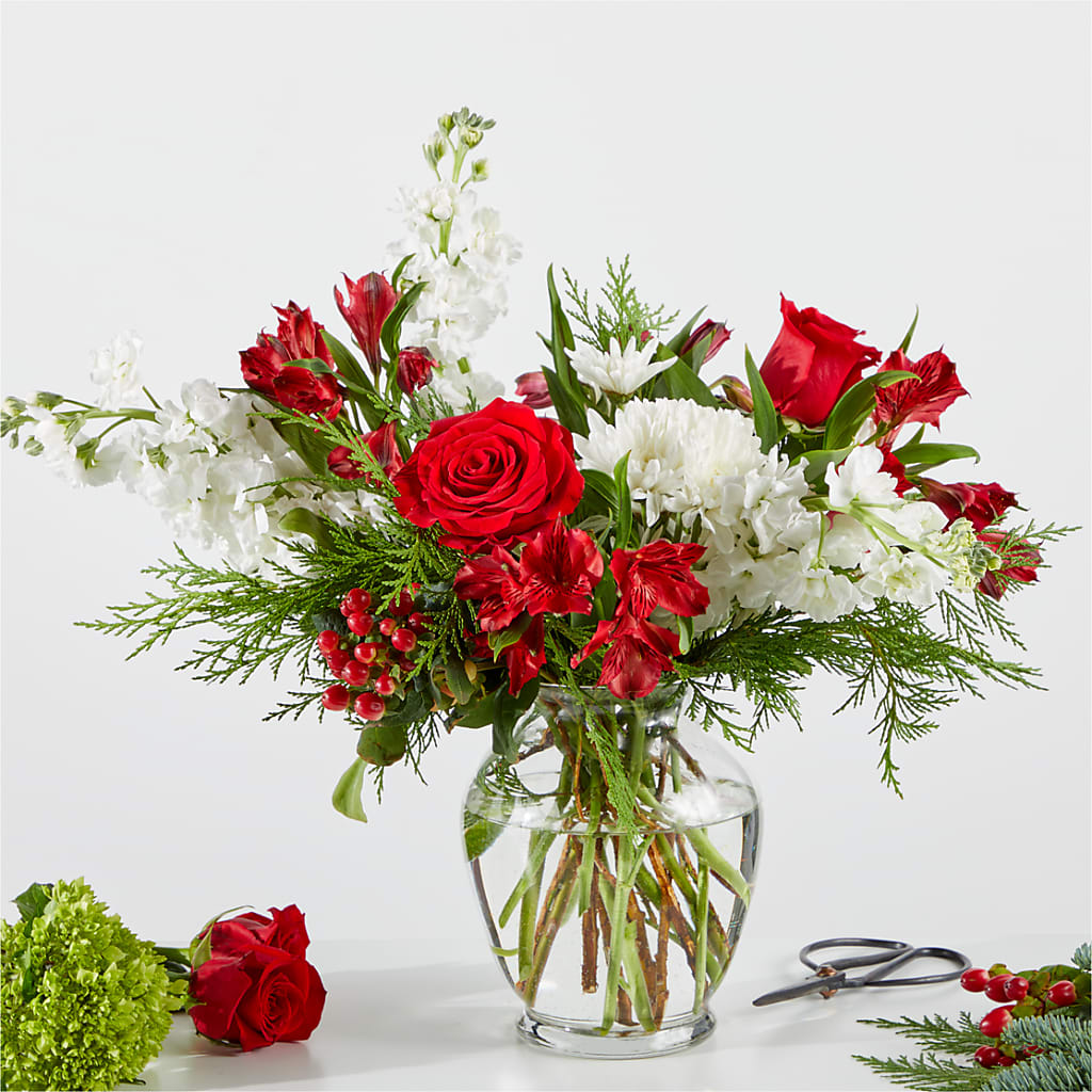 Merry Moment Bouquet – A Florist Original – XOXO FLORALS & WINE, Newark OH