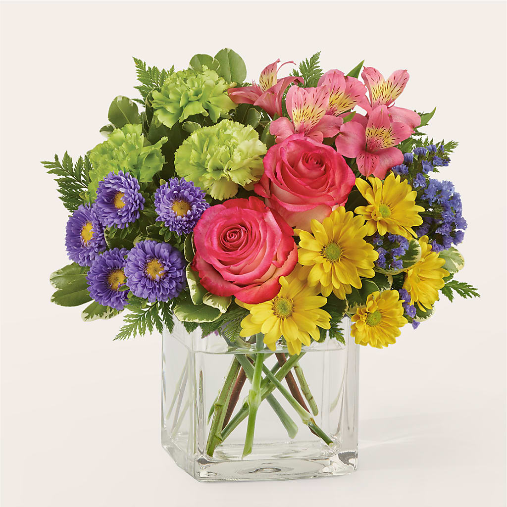Candy Jar Bouquet – XOXO FLORALS & WINE, Newark OH