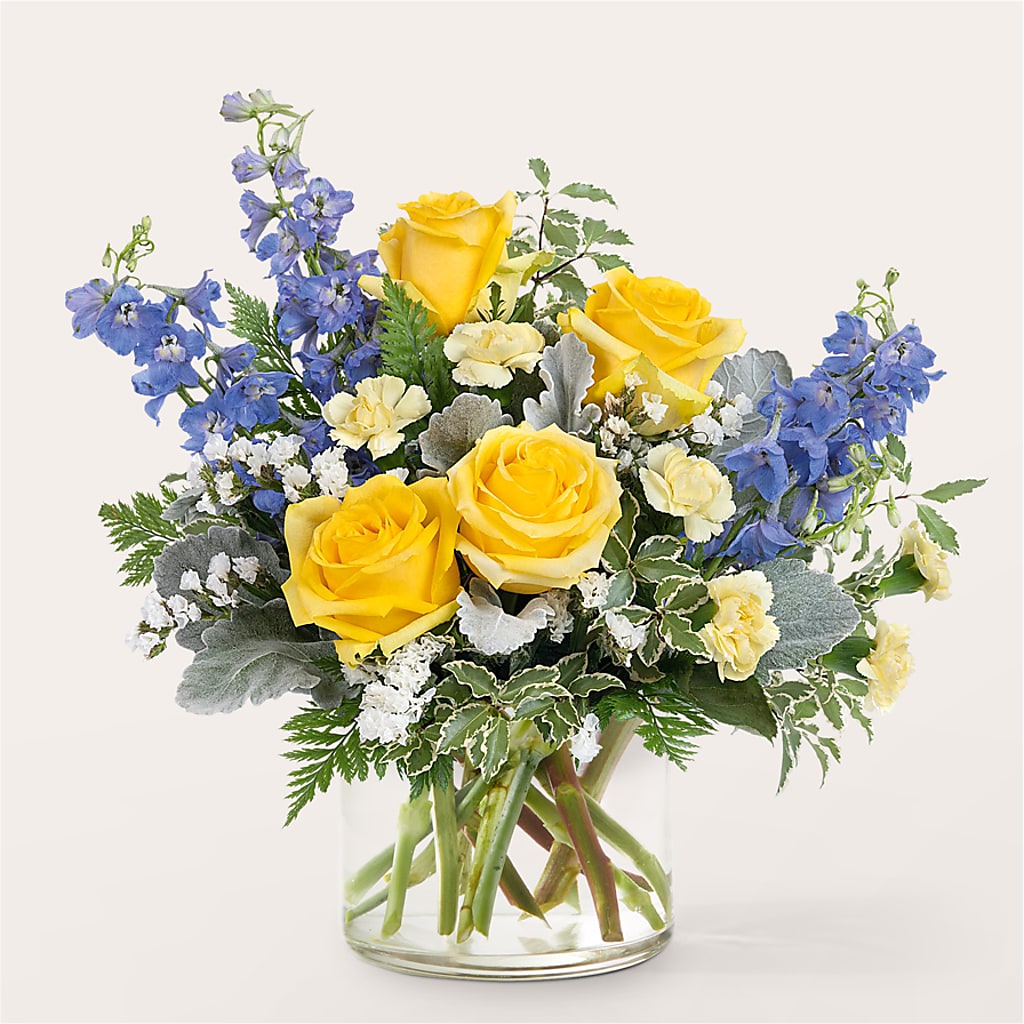 Butterfly Wings Bouquet – XOXO FLORALS & WINE, Newark OH