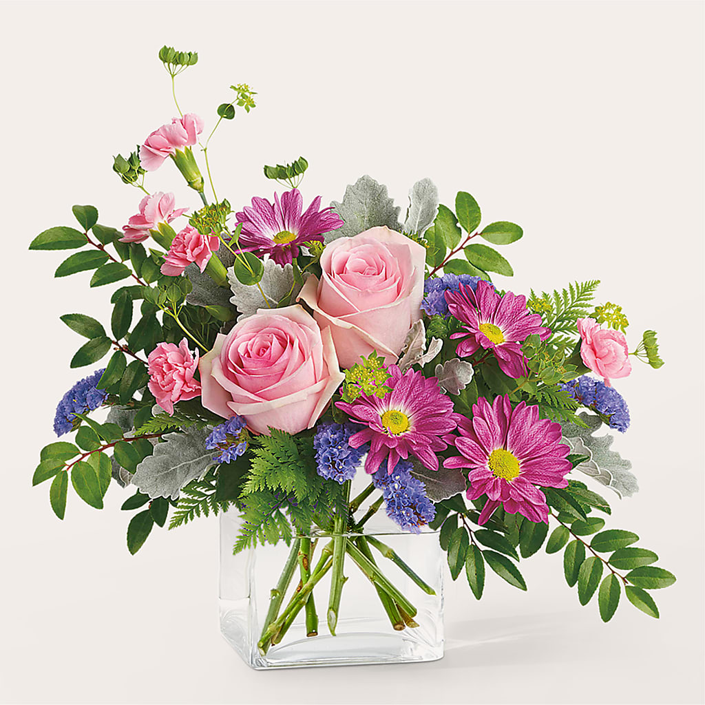 Starlet Bouquet – XOXO FLORALS & WINE, Newark OH