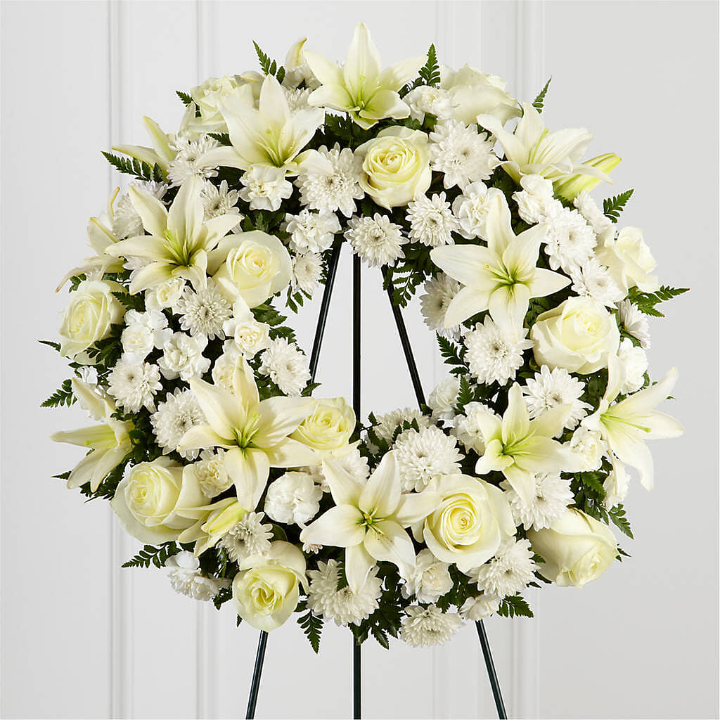 Treasured Tribute Wreath – XOXO FLORALS & WINE, Newark OH