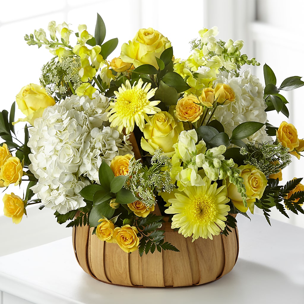 Rustic Remembrance Basket – XOXO FLORALS & WINE, Newark OH