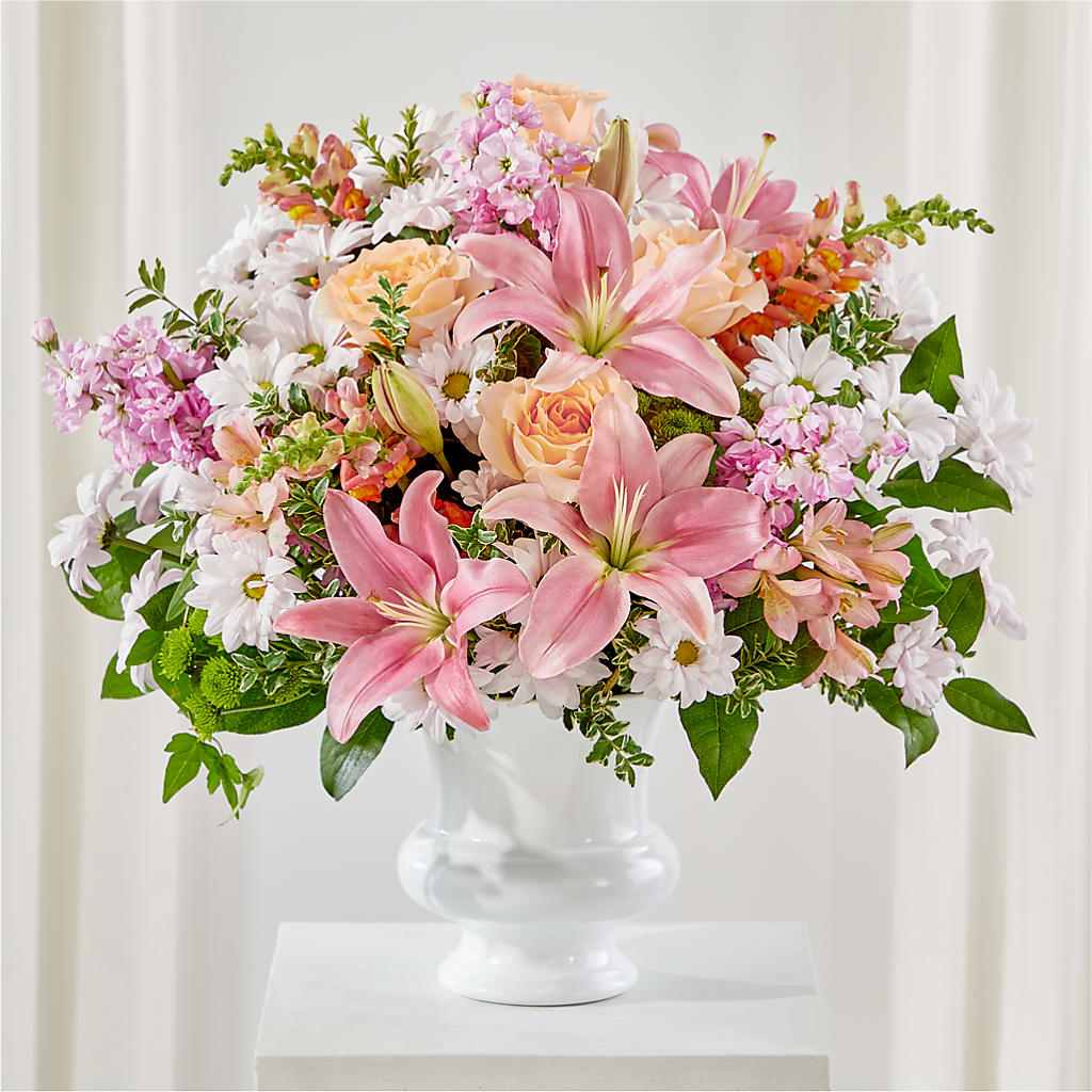 Heartfelt Gesture Urn Arrangement – XOXO FLORALS & WINE, Newark OH