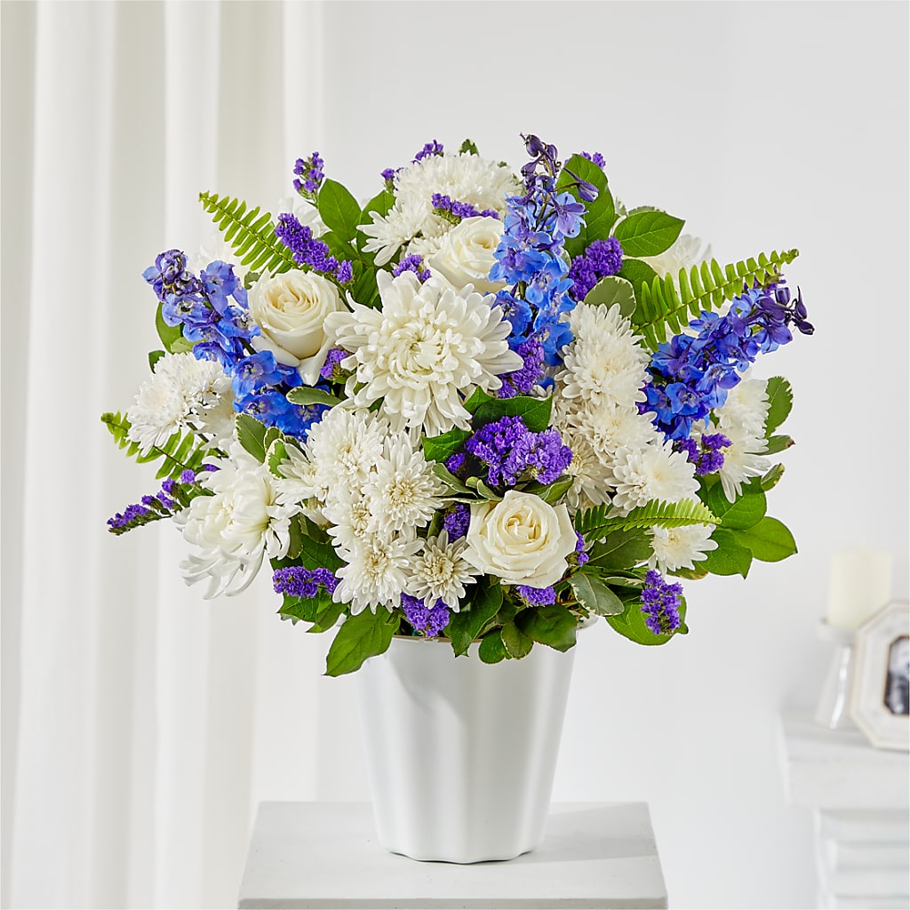 Hold Dear Tabletop Basket – XOXO FLORALS & WINE, Newark OH