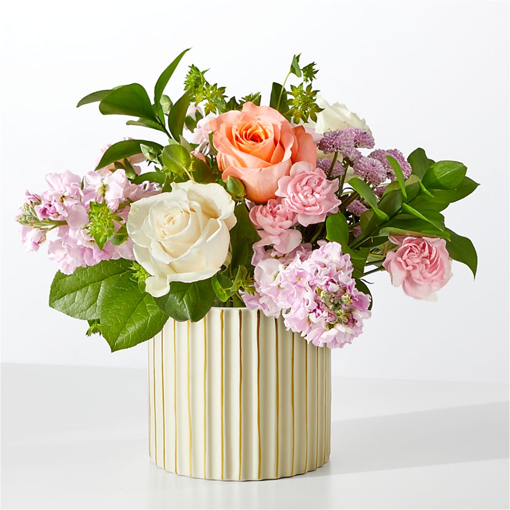 French Market Bouquet with Ivory Vase – XOXO FLORALS & WINE, Newark OH