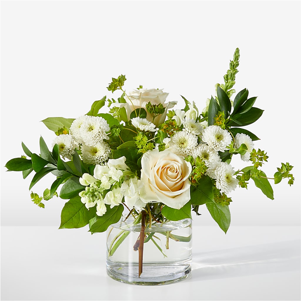 Hint of Vanilla Bouquet – XOXO FLORALS & WINE, Newark OH
