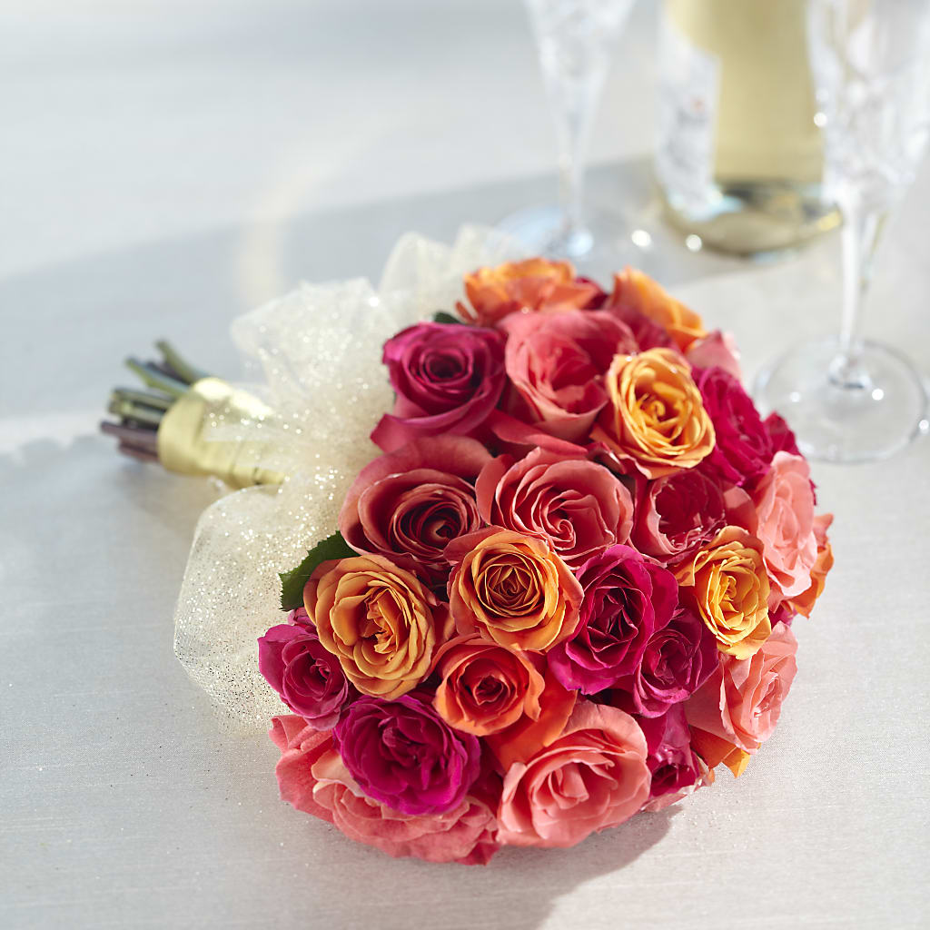 Sweet Roses Bouquet – XOXO FLORALS & WINE, Newark OH