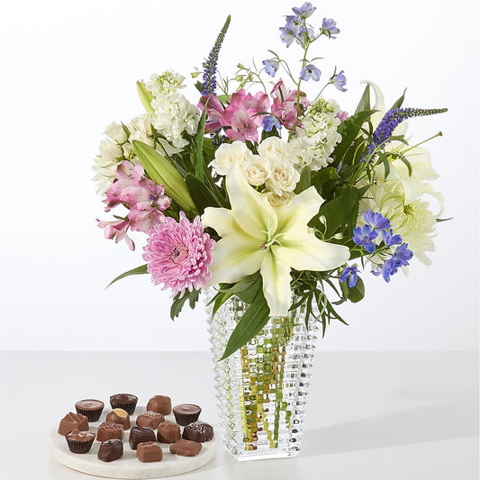 Winter Celebration Bouquet – XOXO FLORALS & WINE, Newark OH