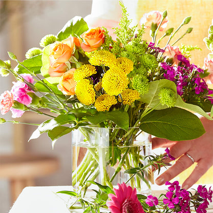 Bold & Bright – A Florist Original – XOXO FLORALS & WINE, Newark OH