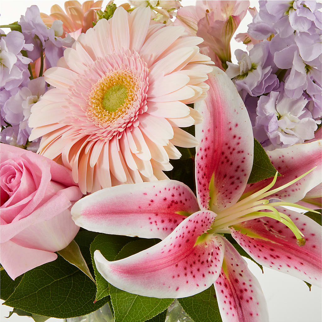 The Teahouse Bouquet – XOXO FLORALS & WINE, Newark OH