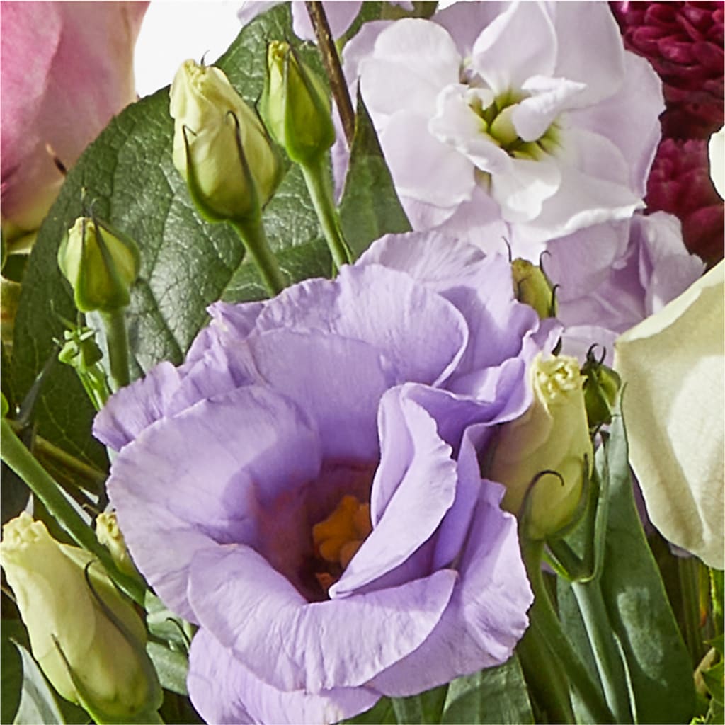 Work of Art Bouquet – XOXO FLORALS & WINE, Newark OH