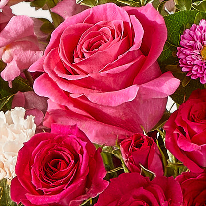 Too Cute Bouquet – XOXO FLORALS & WINE, Newark OH