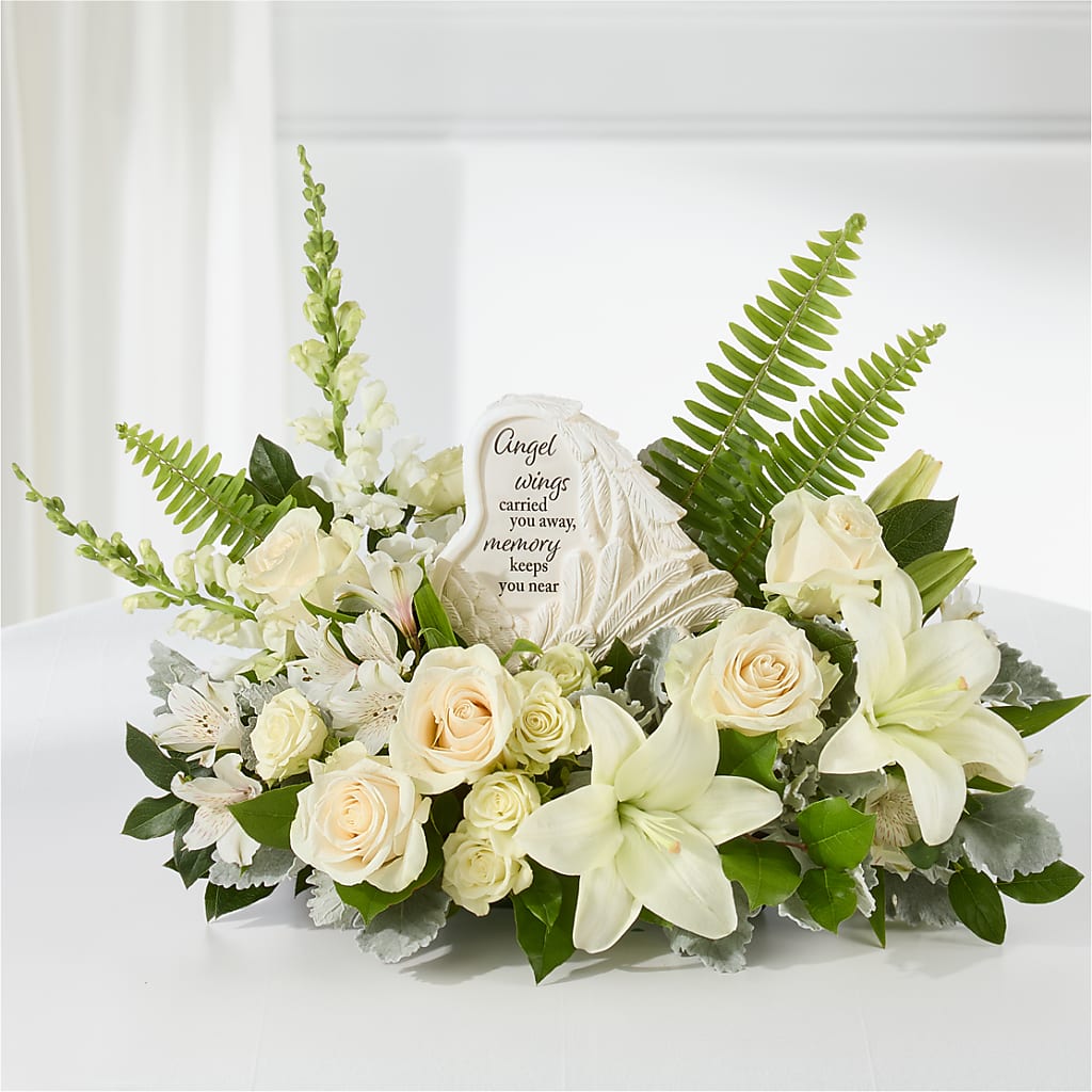 Holding You Close Arrangement – XOXO FLORALS & WINE, Newark OH