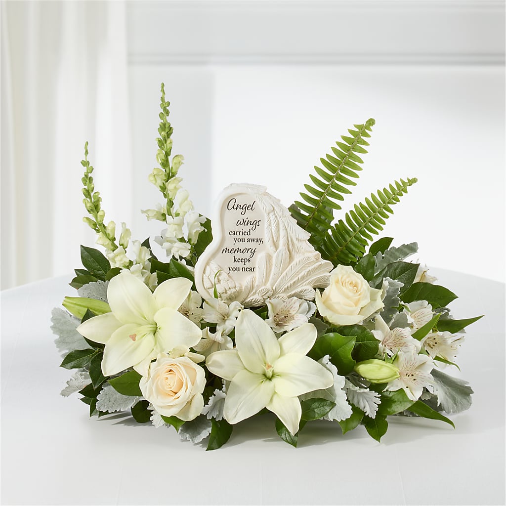 Holding You Close Arrangement – XOXO FLORALS & WINE, Newark OH