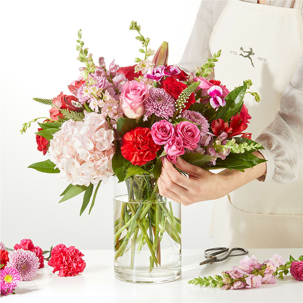Swooning Over You - A Luxury Florist Original – XOXO FLORALS & WINE, Newark OH