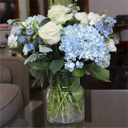 Clear Skies Bouquet – XOXO FLORALS & WINE, Newark OH
