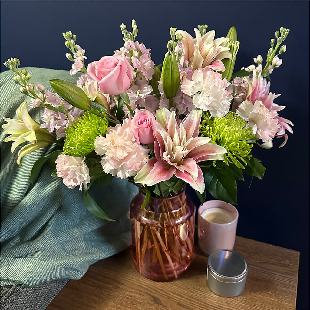 Pretty in Pink Bouquet – XOXO FLORALS & WINE, Newark OH