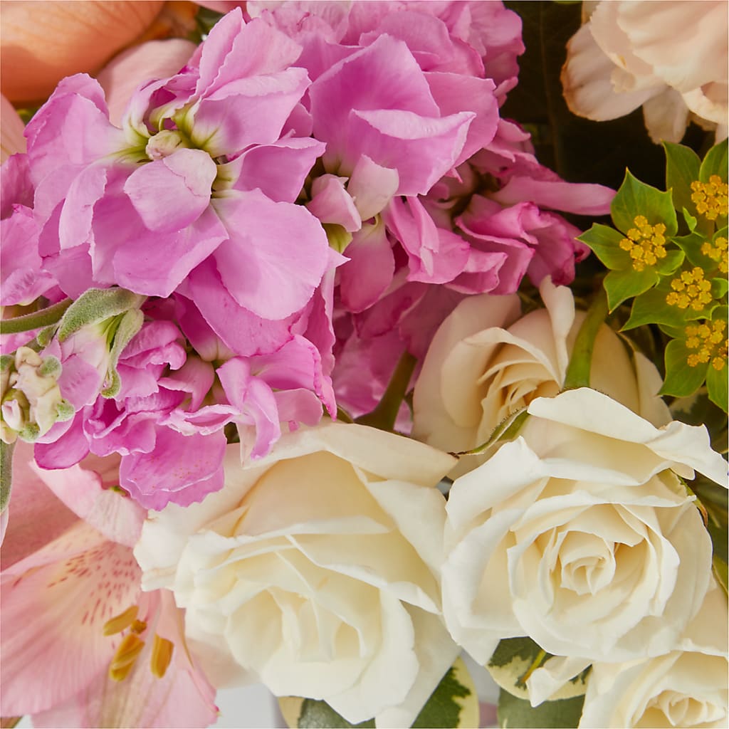 Paradise Bouquet – XOXO FLORALS & WINE, Newark OH