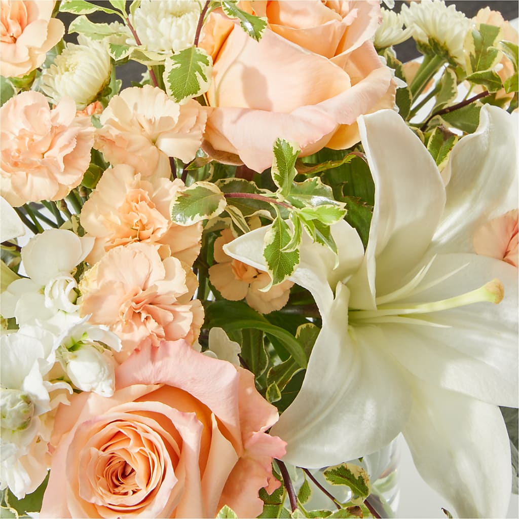 Darling Bouquet – XOXO FLORALS & WINE, Newark OH
