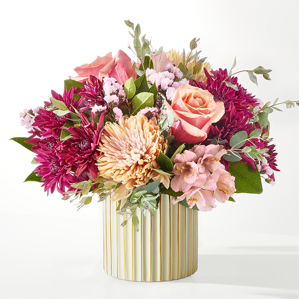 Berry Cobbler Bouquet with Ivory Vase – XOXO FLORALS & WINE, Newark OH