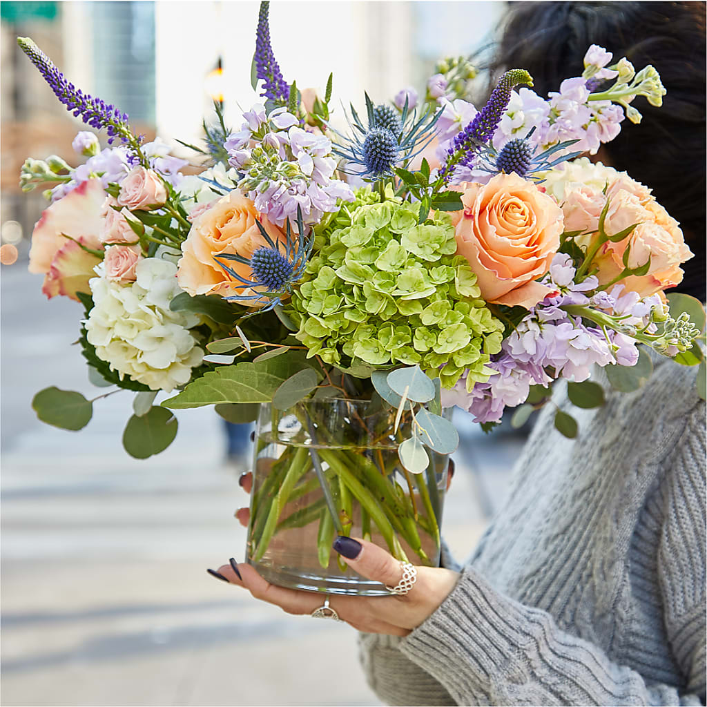 Porch Swing Bouquet – XOXO FLORALS & WINE, Newark OH