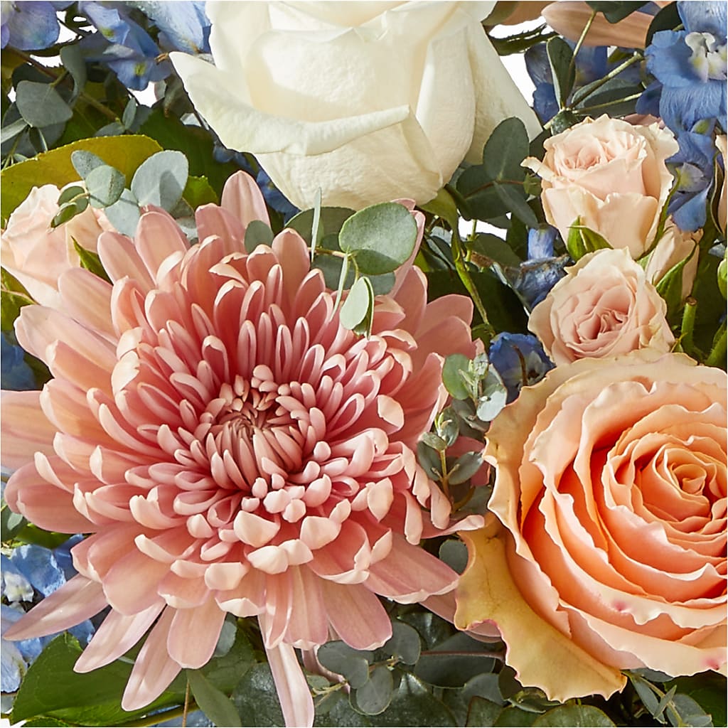 Inspired Bouquet – XOXO FLORALS & WINE, Newark OH
