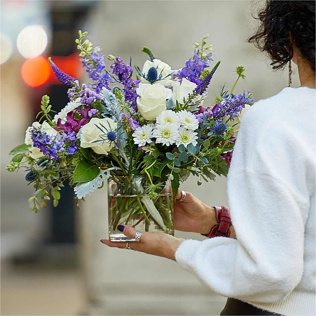 Shooting Star Bouquet – XOXO FLORALS & WINE, Newark OH