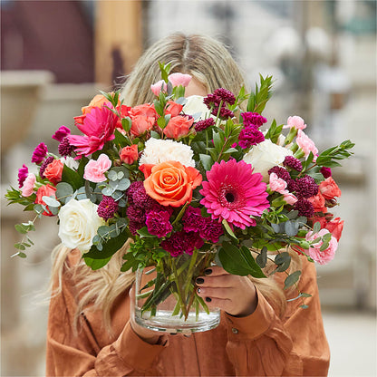 Smell the Roses Bouquet – XOXO FLORALS & WINE, Newark OH