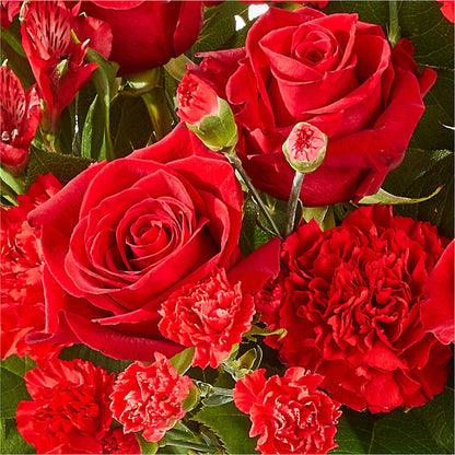 The Heartstrings Bouquet – XOXO FLORALS & WINE, Newark OH