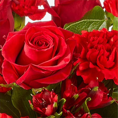 The Heartstrings Bouquet – XOXO FLORALS & WINE, Newark OH