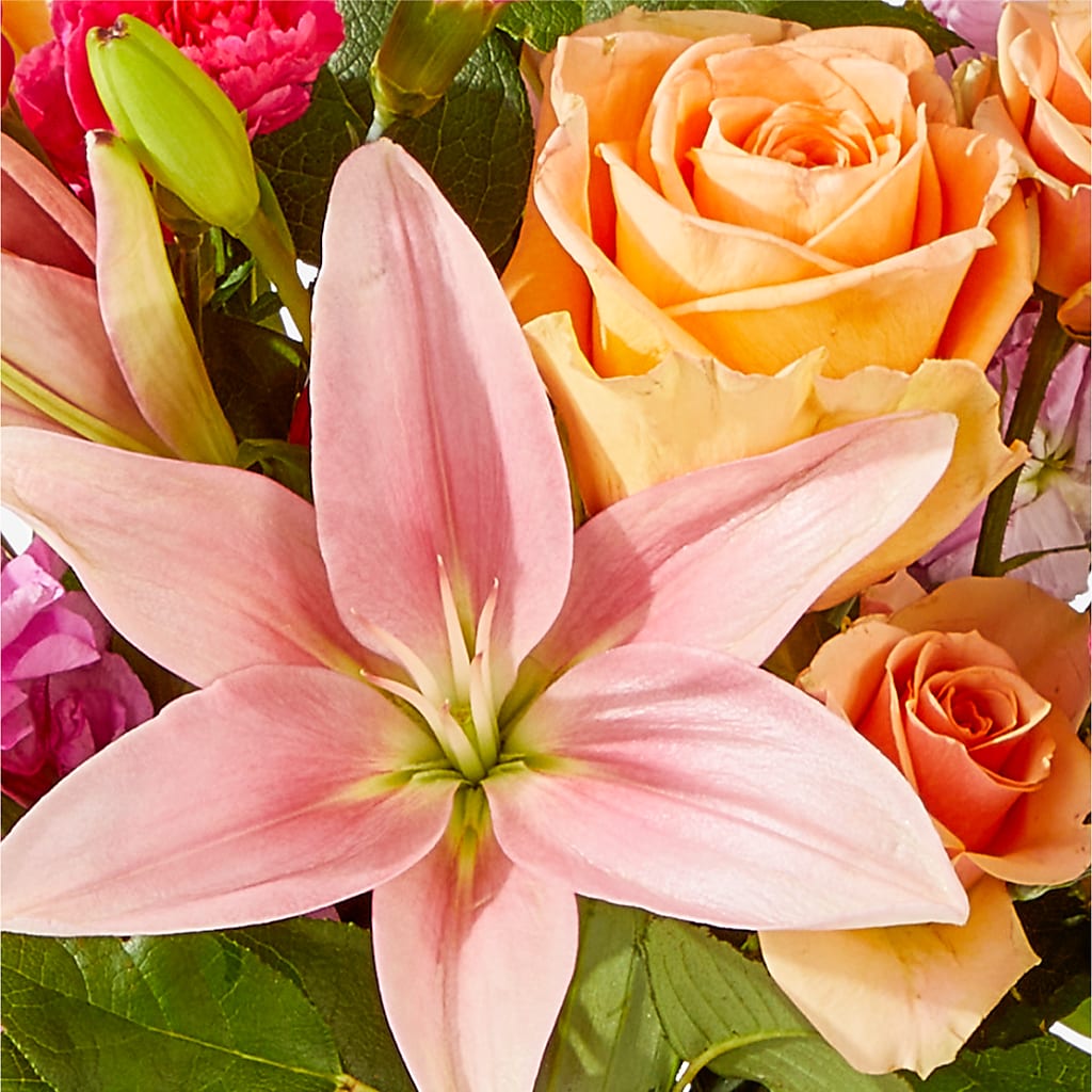 Bisous Bouquet – XOXO FLORALS & WINE, Newark OH