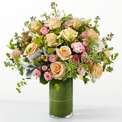 The Glamour Shot – XOXO FLORALS & WINE, Newark OH