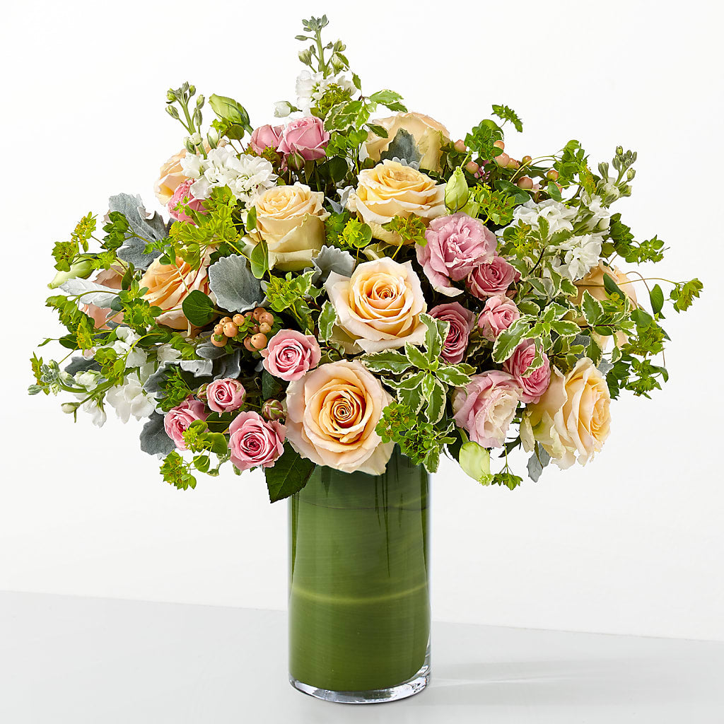 The Glamour Shot – XOXO FLORALS & WINE, Newark OH